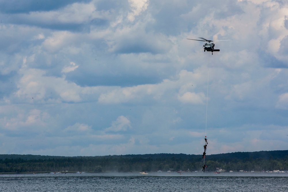 4th Recon Conducts Wet SPIE Training