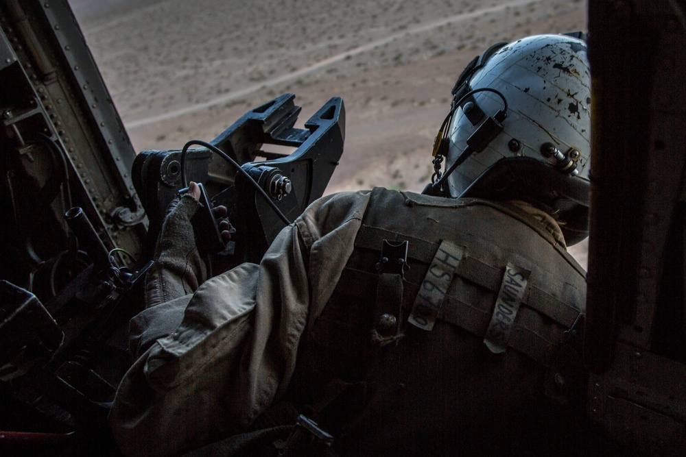 ITX 5-17 CH53 Re-fuels 1st Tank BN