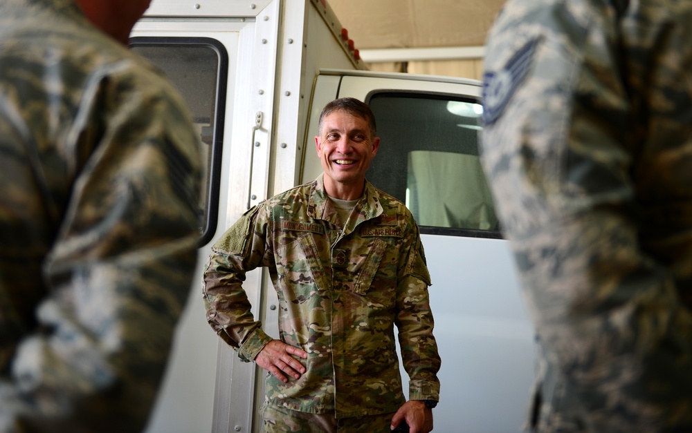 AFCENT Command Chief visits 407th AEG