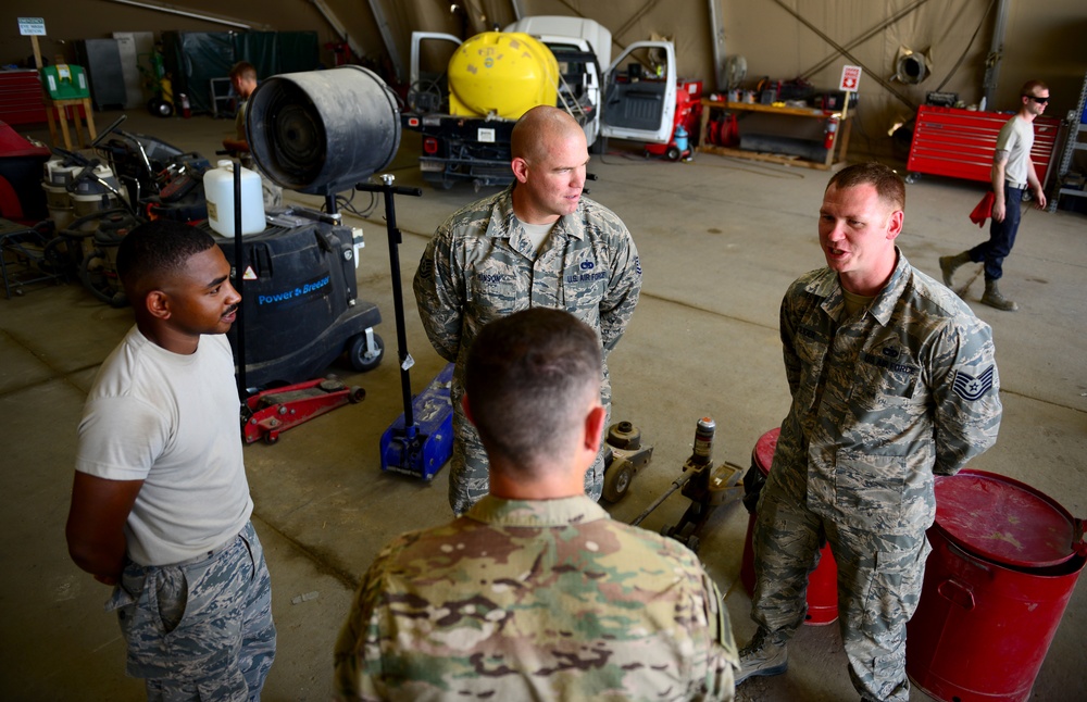 AFCENT Command Chief visits 407th AEG