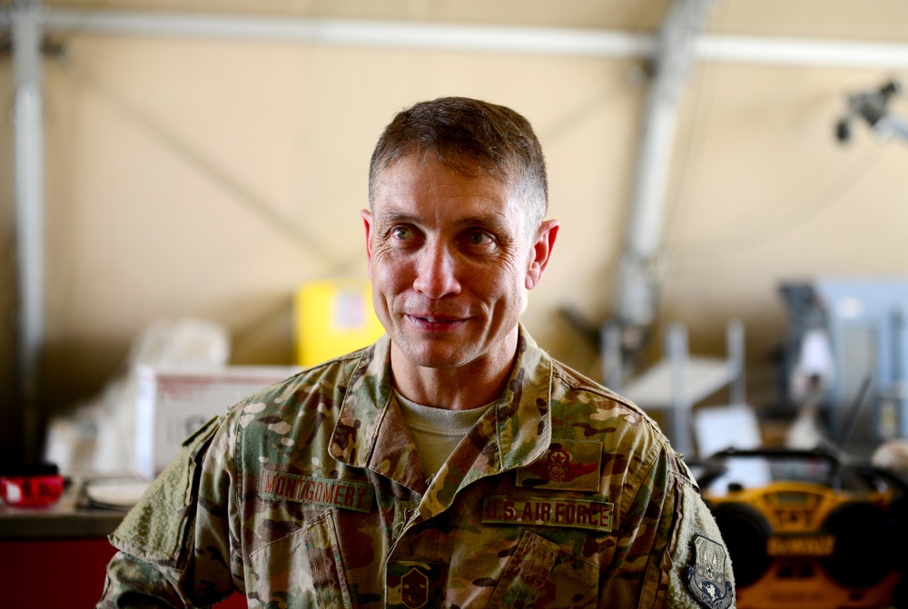 AFCENT Command Chief visits 407th AEG