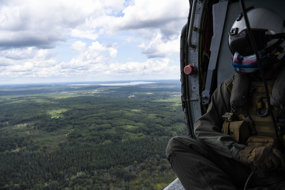 Navy, Marines exercise Special Insertion and Extraction (SPIE) proficiency