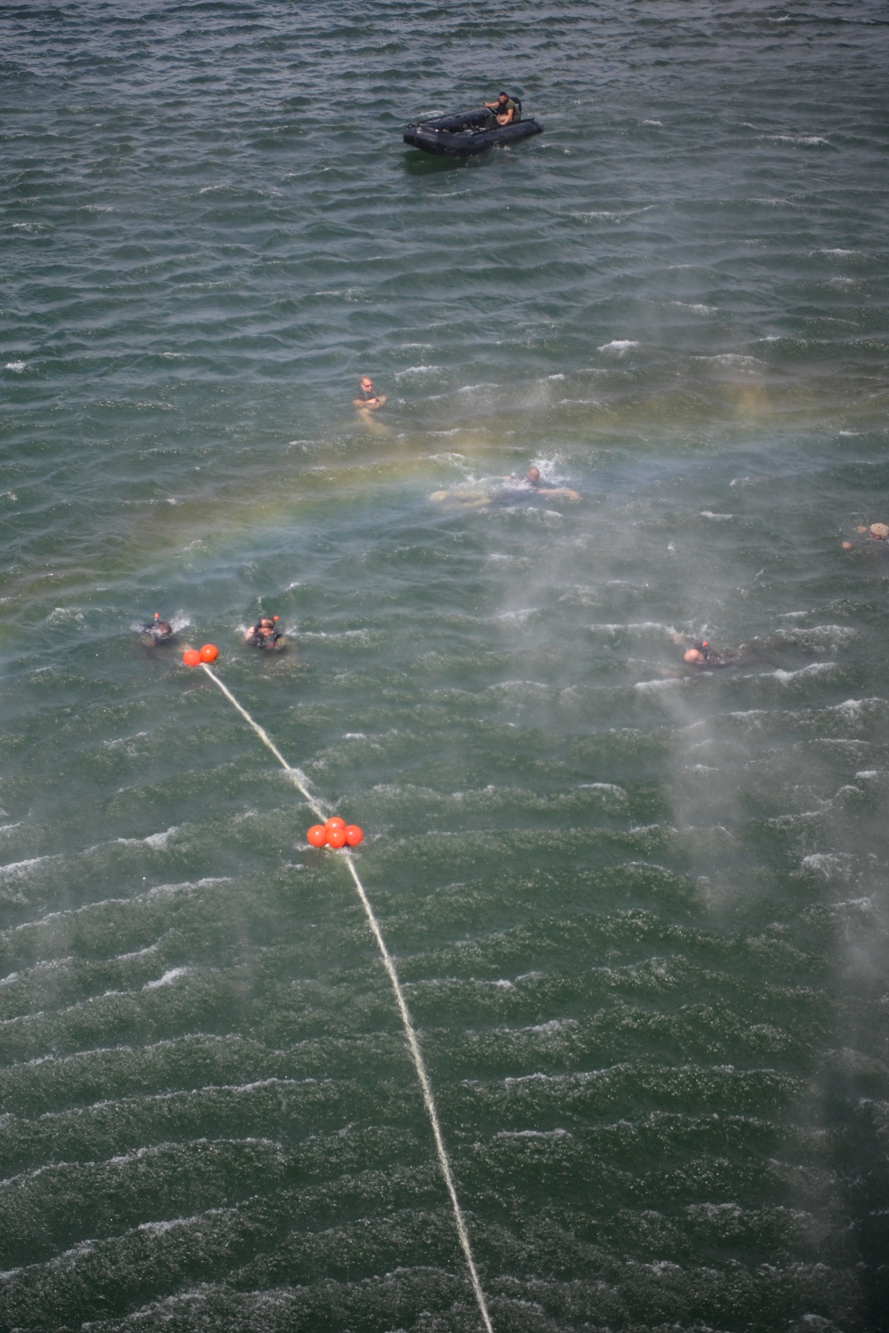 Navy, Marines exercise Special Insertion and Extraction (SPIE) proficiency