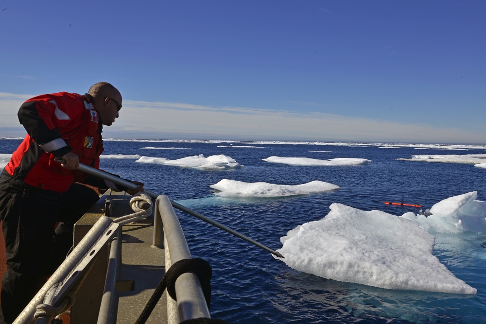 Coast Guard unmanned underwater system test in the Arctic