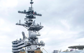 GHWB is the flagship of Carrier Strike Group (CSG) 2, which is comprised of the staff of CSG-2, GHWB, the nine squadrons and staff of Carrier Air Wing (CVW) 8, Destroyer Squadron (DESRON) 22 staff and guided-missile destroyers USS Laboon (DDG 58) and US..