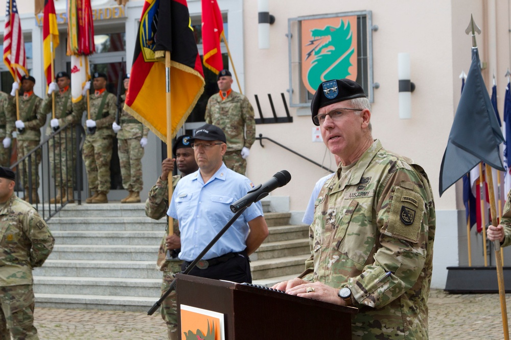 5th Signal Command cases colors after 43 years in Europe