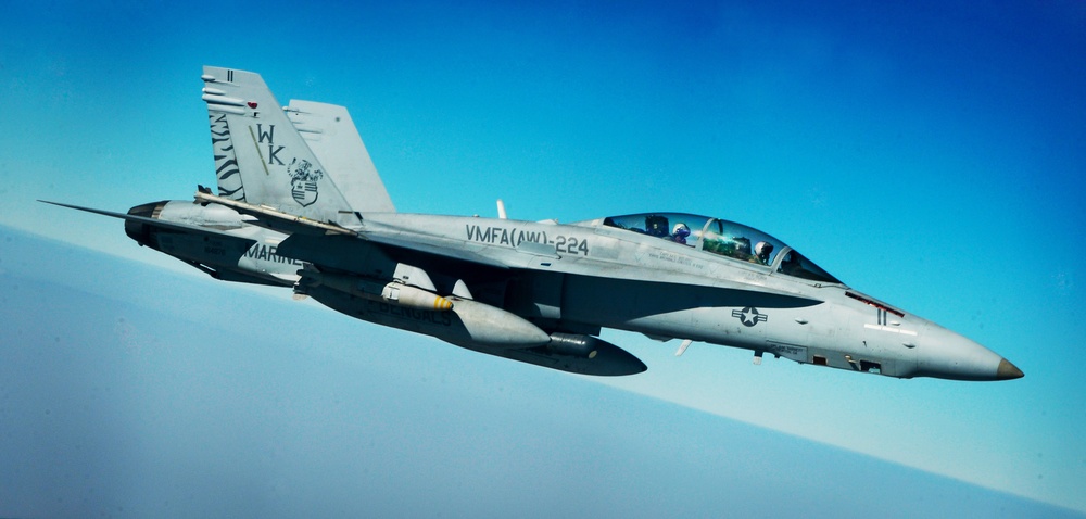 KC-135s refuel USMC F/A-18