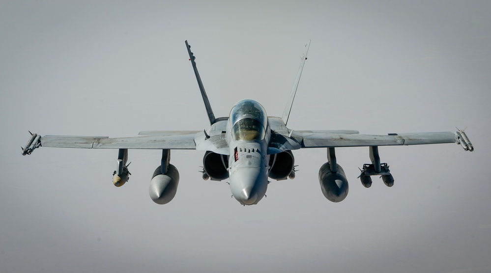 KC-135s refuel USMC F/A-18