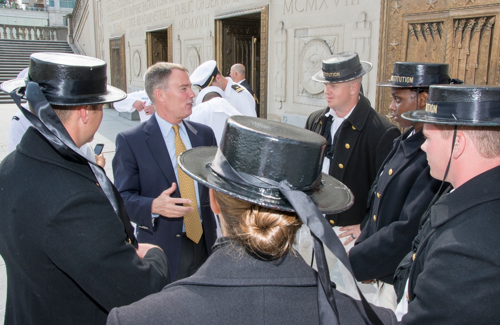 Indianapolis Mayor Welcomes US Navy