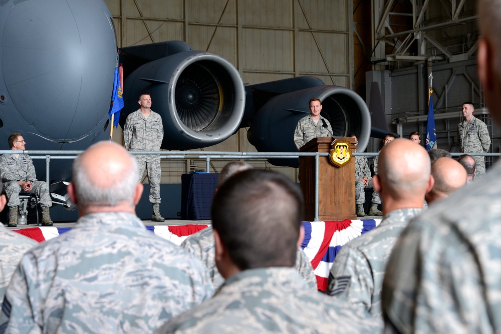 Lt. Col. Richard Carter assumes command of the 105th Maintenance Group