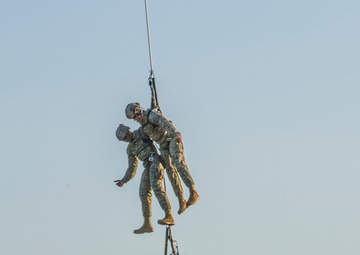 Chainlink Landing: 4th Marine Recon SPIE training