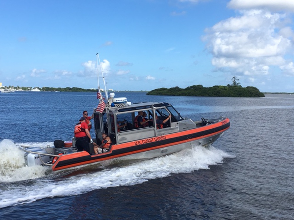 Coast Guard medevacs 59-year-old man from houseboat