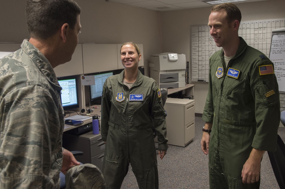 Maj. Gen. Oliver visits AMOS Airmen during Mobility Guardian