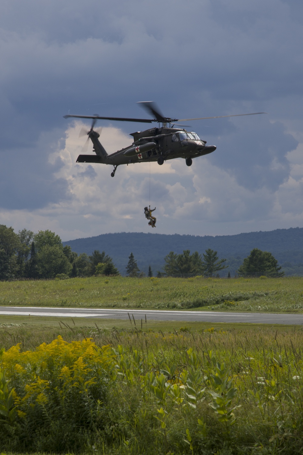 Blackhawk Commences Hoist Operations Training