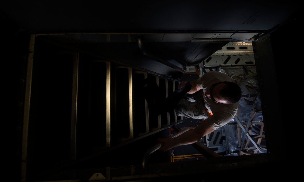 816th EAS deliver cargo