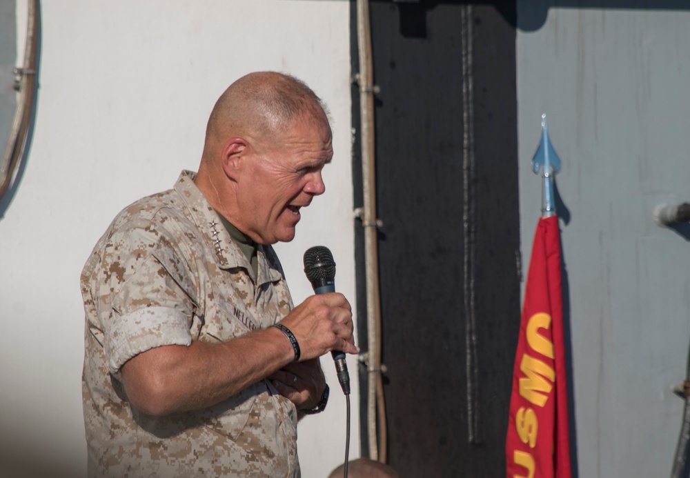 Commandant of the Marine Corps visits 31st MEU, BHR ESG in solidarity after MV-22 mishap