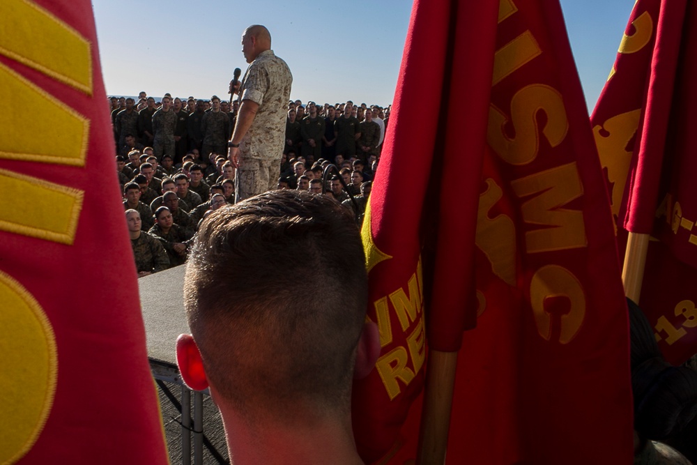 Corps’ top leaders visit 31st MEU, Bonhomme Richard