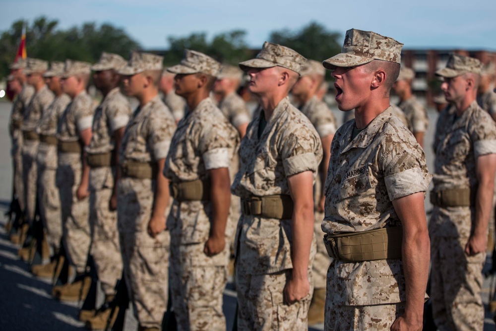 Marine recruits complete final drill evaluation on Parris Island