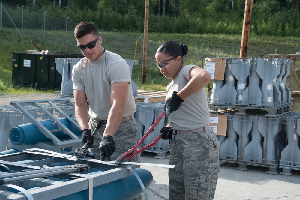 Munitions troops provide ammo for Red Flag Alaska 17-3