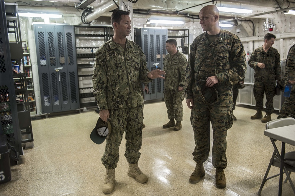 USNS Spearhead (T-EPF 1) Hosts SPMAGTF-SC 17 Commander for Tour during SPS 17