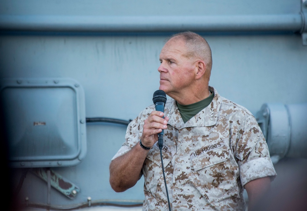 Commandant of the Marine Corps visits 31st MEU, BHR ESG in solidarity after MV-22 mishap