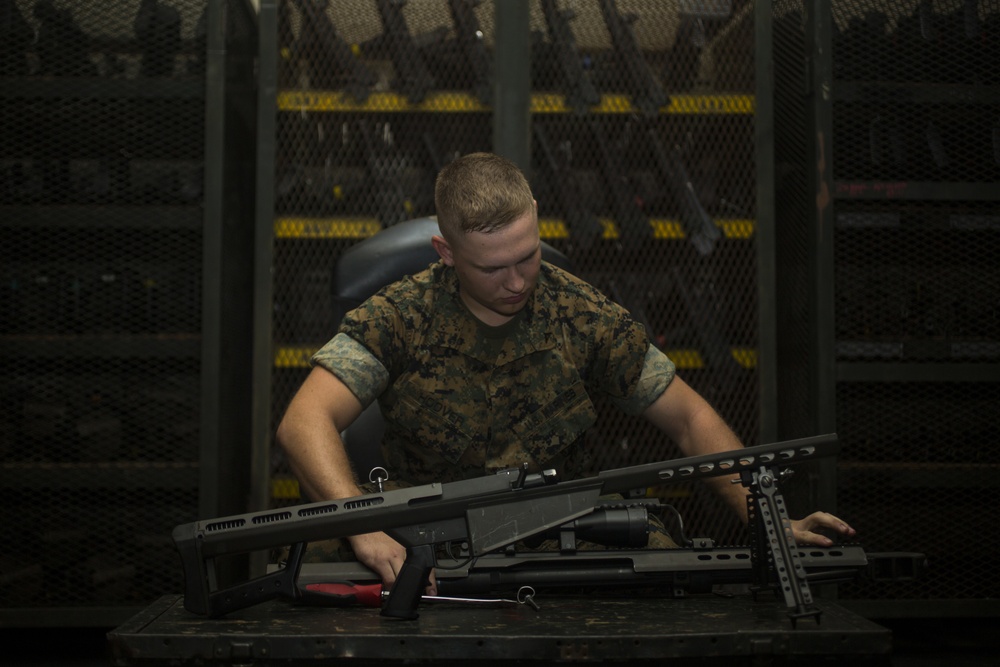 USMC SMALL ARMS TECHNICIAN