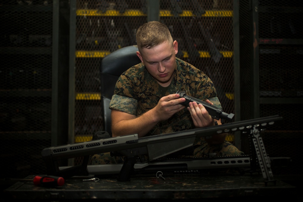 USMC SMALL ARMS TECHNICIAN