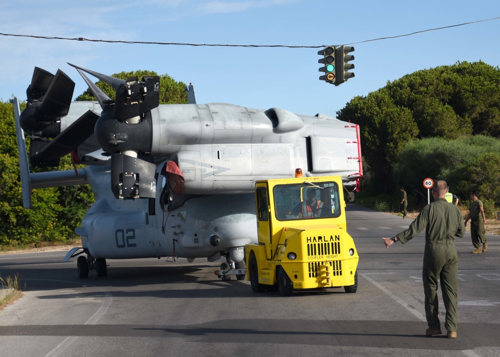 Naval Supply Systems Command Fleet Logistics Center Sigonella Conducts Intermodal Operations