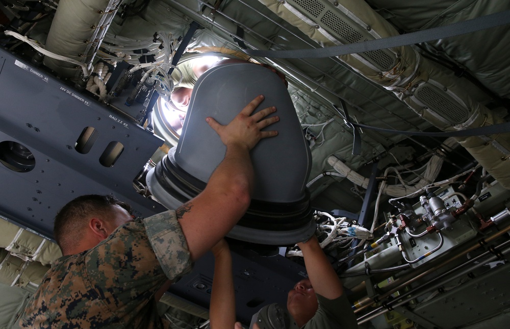 Marines with 22nd MEU Install Satellite Communication System