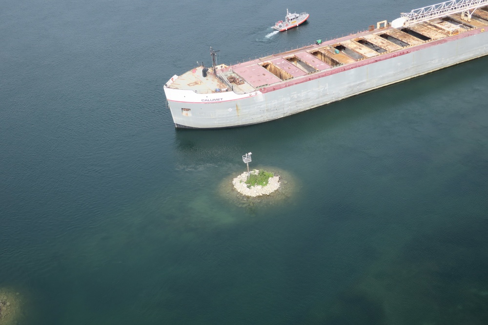 Merchant vessel runs aground in St. Marys River
