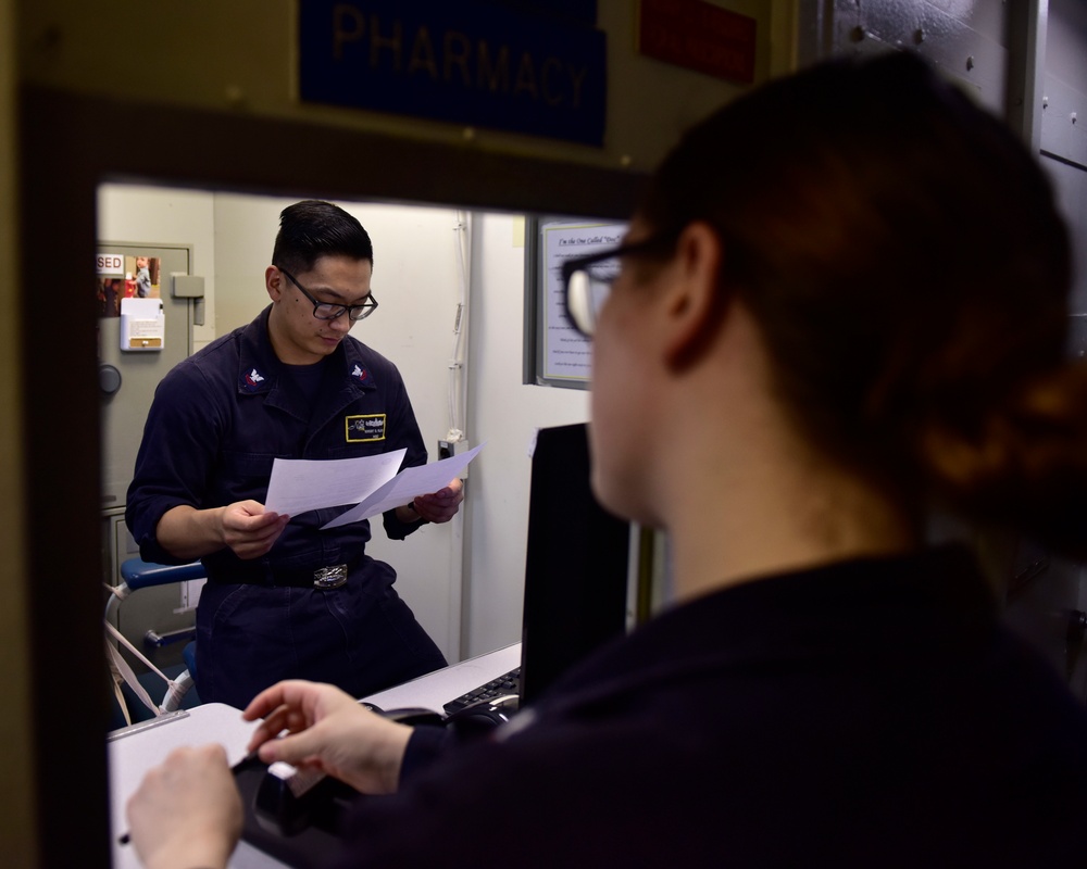 Sailors Verfiying Patient Medications Pharmacy