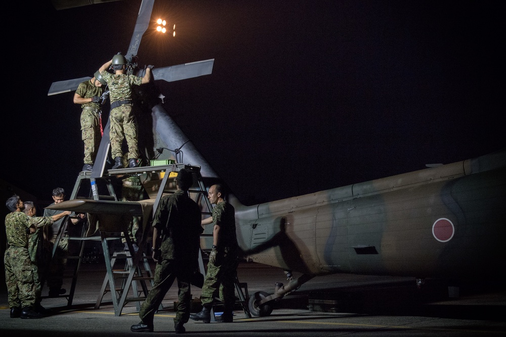 USAF, JGSDF participate in C-17 load engagement