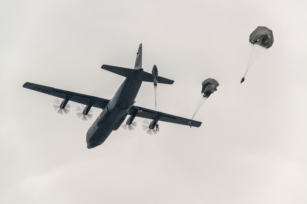 Special Forces Airborne Operation