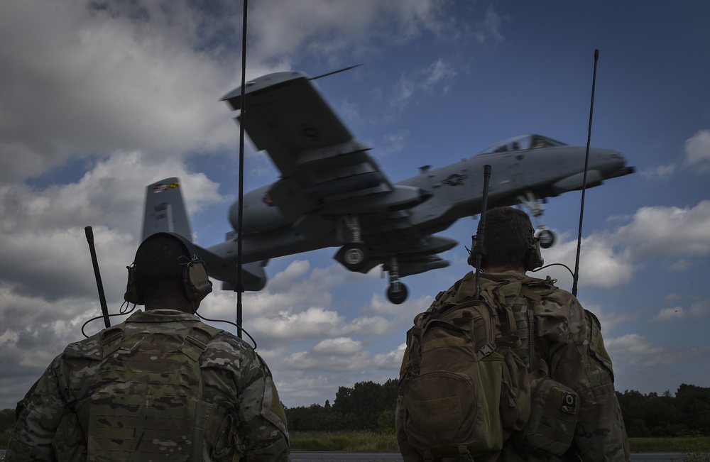 Any time, any place: CCT lands A-10s on Estonian highway