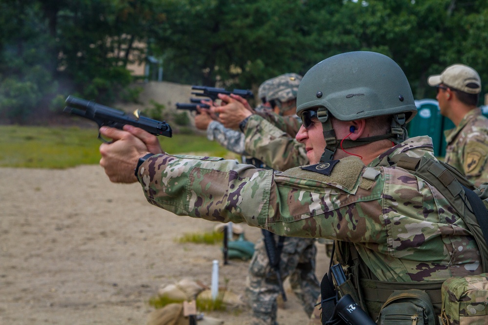2017 Army Reserve Best Warrior winners and runners up fire M9 pistols