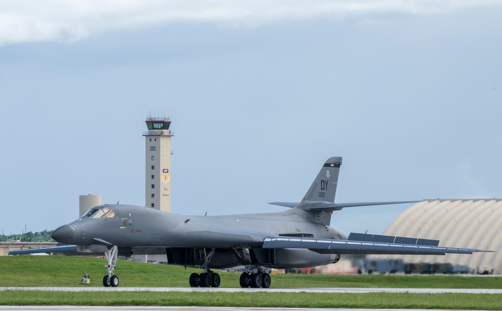 Ellsworth Airmen take on Pacific bomber mission as Dyess completes milestone deployment
