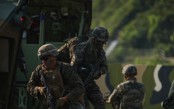 Lava Dogs honor allegiance to ROK Marines