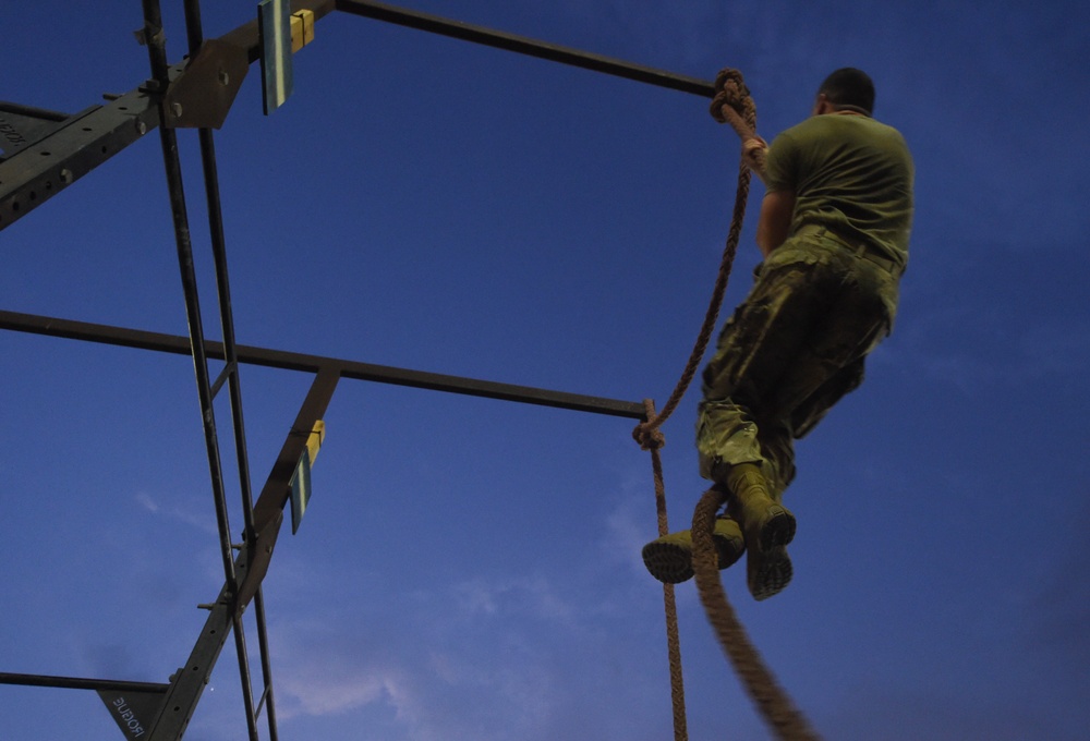 Service members prepare for French Desert Commando Course