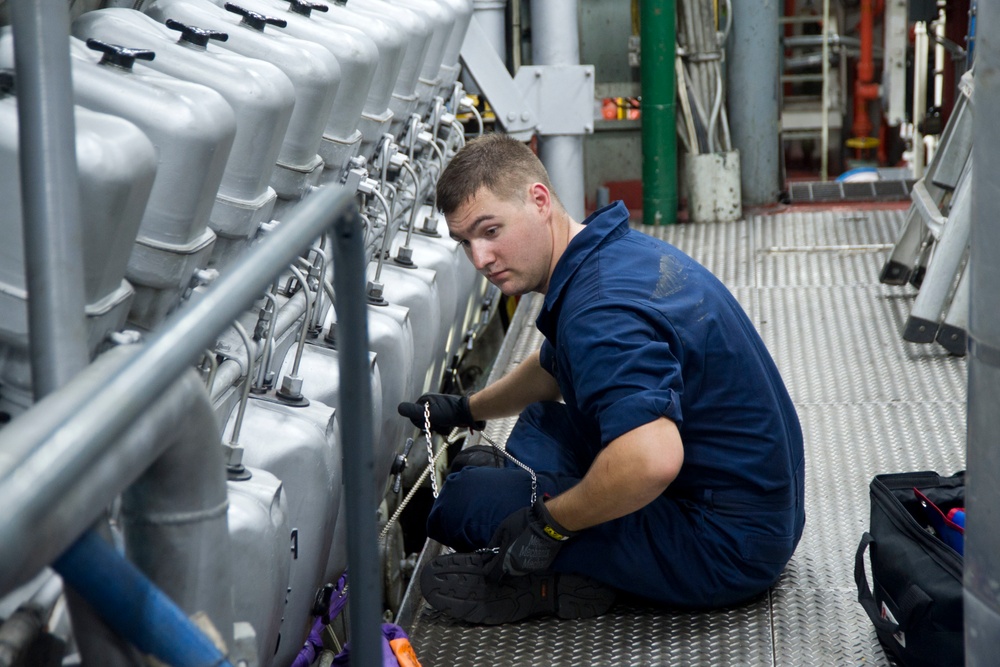 USCGC Tampa Crew Conducts Engine Repairs