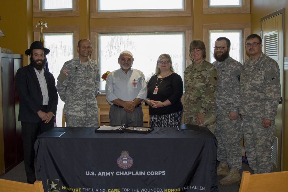 DVIDS - Images - Soldiers And Local Religious Leaders Pose For Group ...