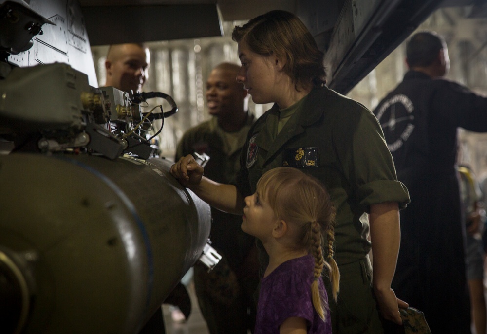 Building Relationships | Service members, Hirosaki orphans spend the day together in Misawa Air Base