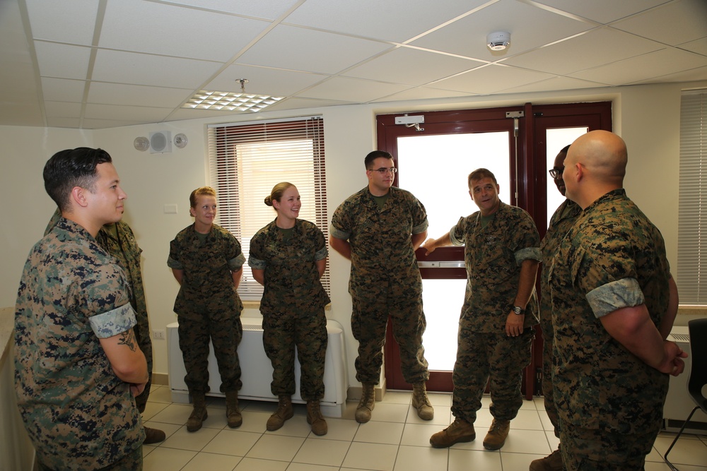 II MEF CG visits Sigonella