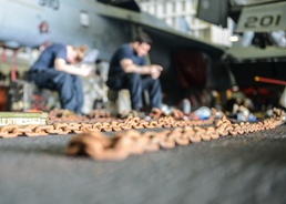 Nimitz Supports Operation Inherent Resolve