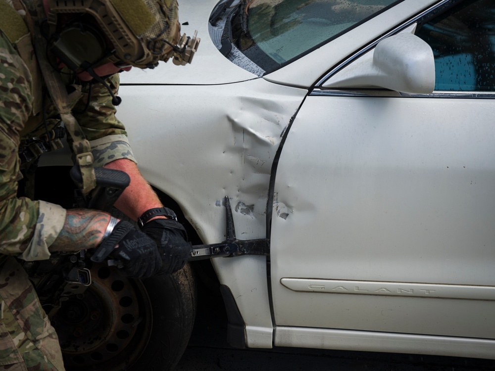 Special Tactics Airmen showcase their mission with CMSAF