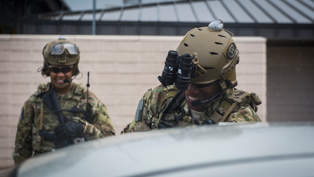 Special Tactics Airmen showcase their mission with CMSAF