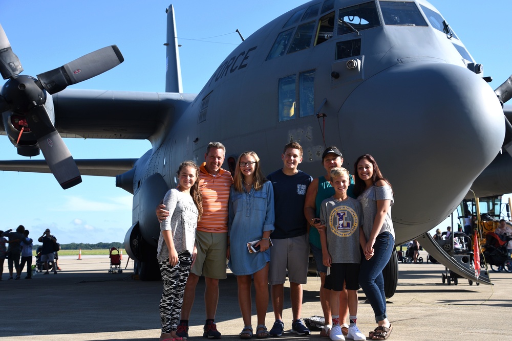 179th Airlift Wing Hosts Family Day