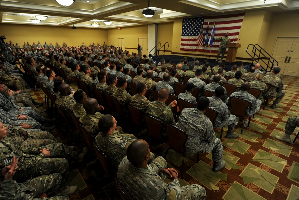 CMSAF Kaleth O. Wright visits Hurlburt Field