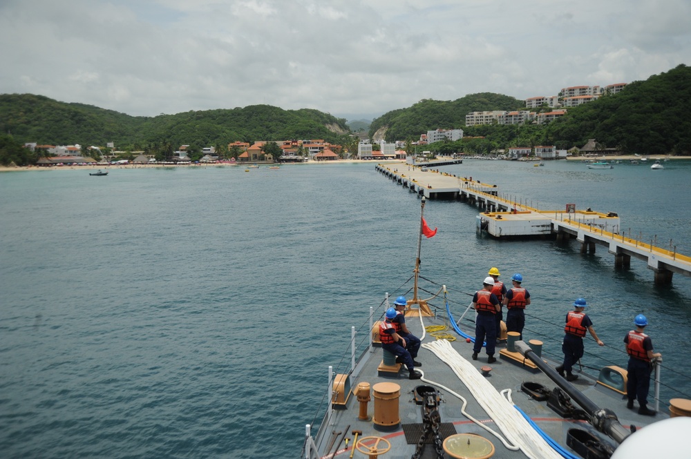 USCGC Tampa Arrives in Huatulco, Mexico