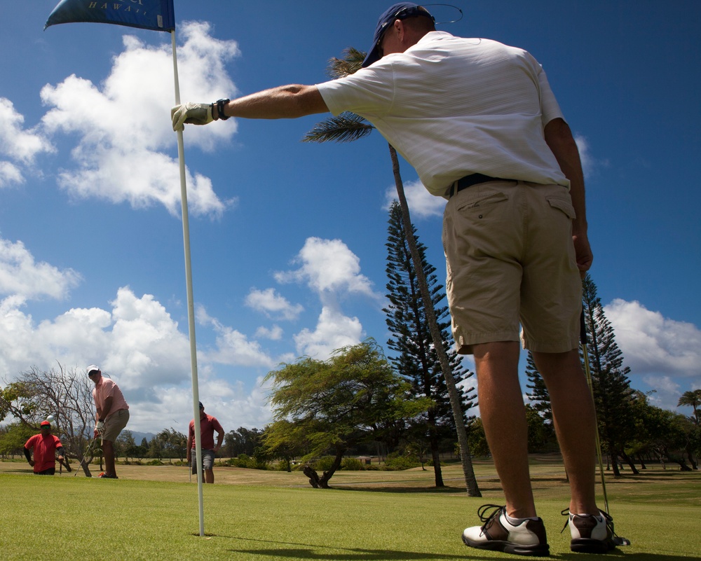 DOD members, families and friends participate in Commander’s Cup