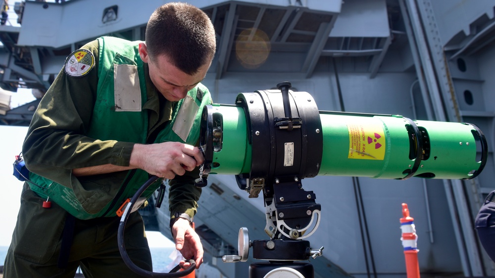 Sailors Perform X-ray On Stabilizer